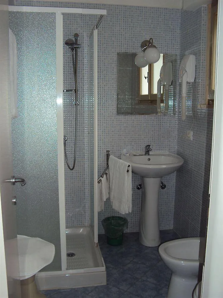 מונטה קטיני טרמה Vintage Hotel  מונטה קטיני טרמה