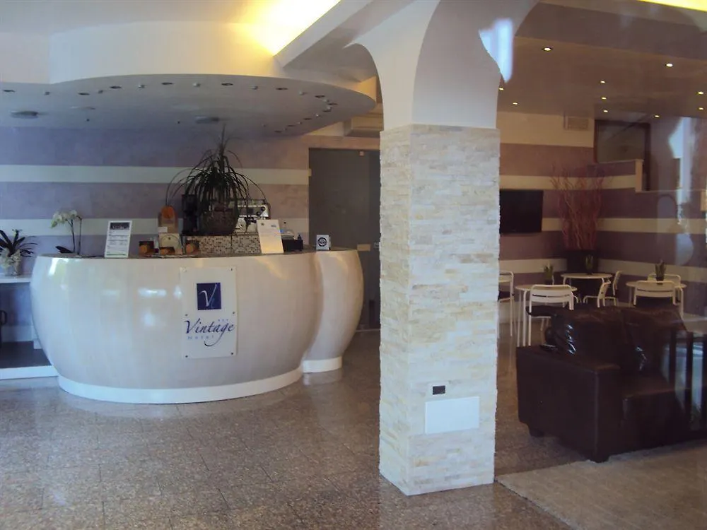 Vintage Hotel Montecatini Terme 3*,