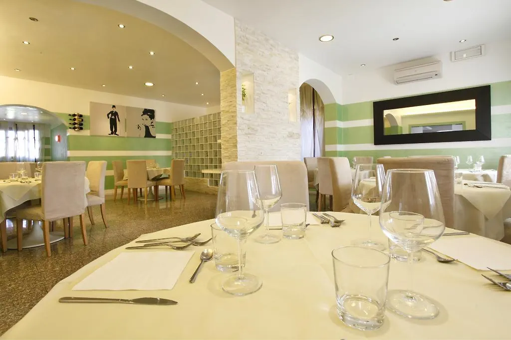 Vintage Hotel Montecatini Terme 3*,
